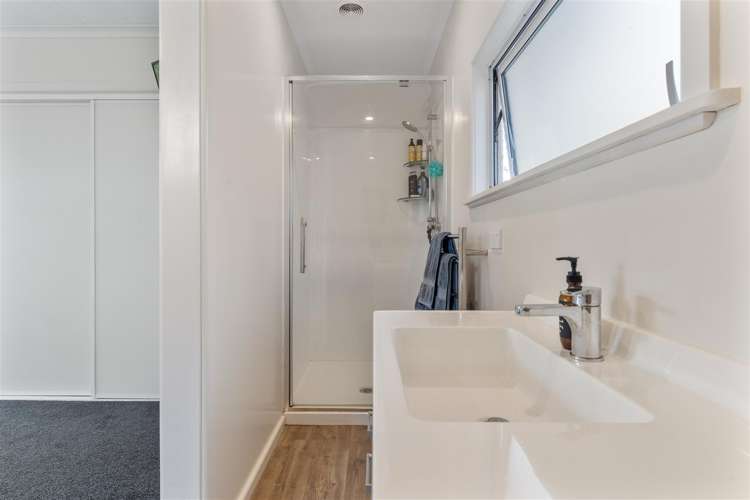 17 Maitland Avenue Stoke_21