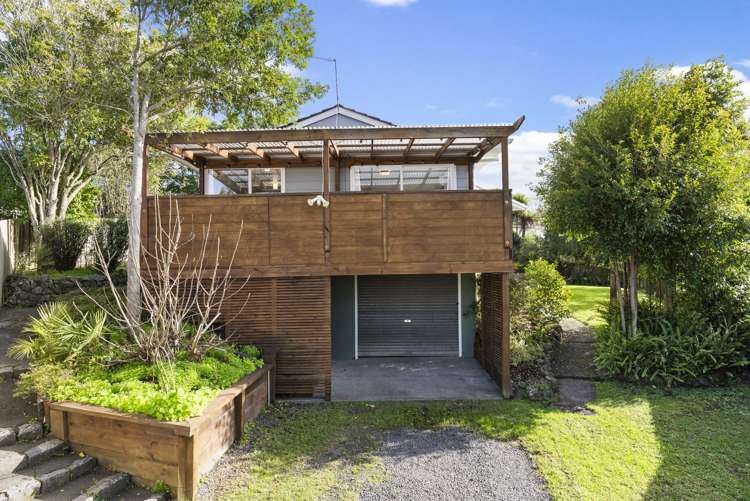 6 Lowell Place Massey_20