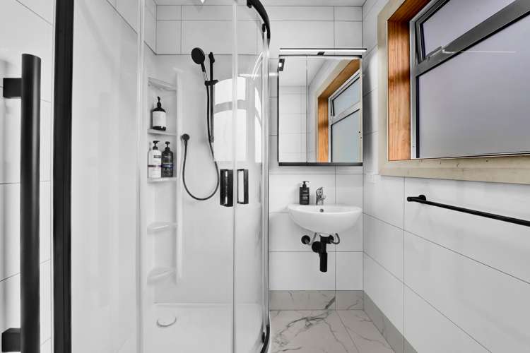 9 Plympton Street Brooklands_16