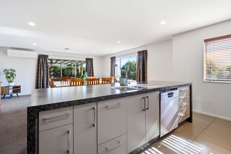 10 Boulez Mews Rolleston_7