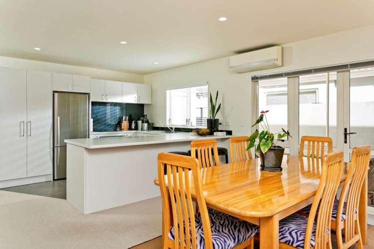 2/1 Waitemata Road Hauraki_9
