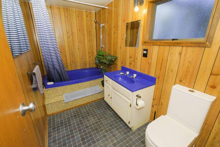 23 Riverbank Road Okoia_21