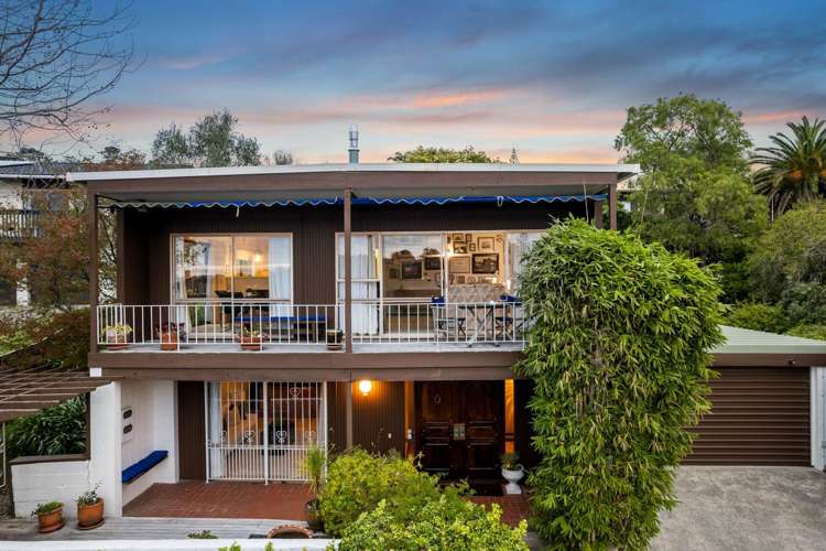 18 Surville Place Mairangi Bay_40