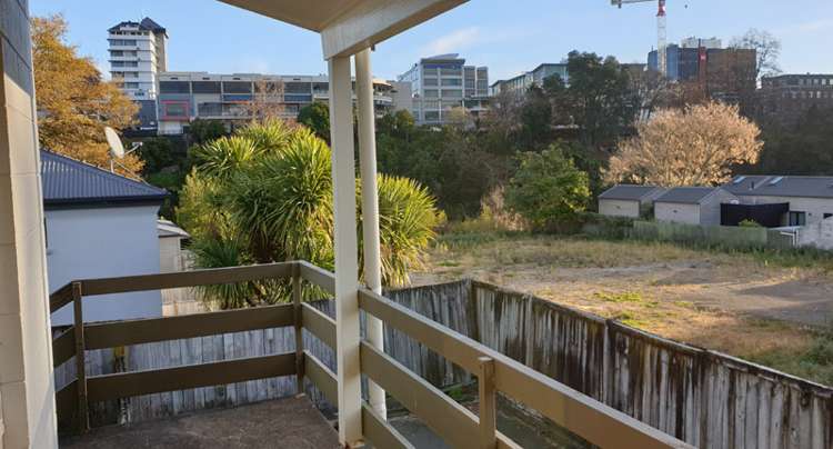 8/7 Opoia Road Hamilton East_12