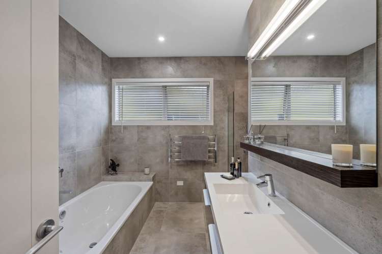 133 Chamberlain Road Bombay_25