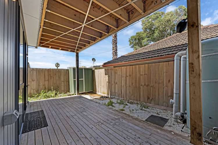 8/20 Charles Street Papatoetoe_11