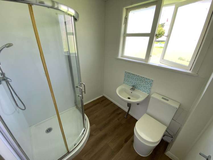 9 Coates Crescent Panmure_6