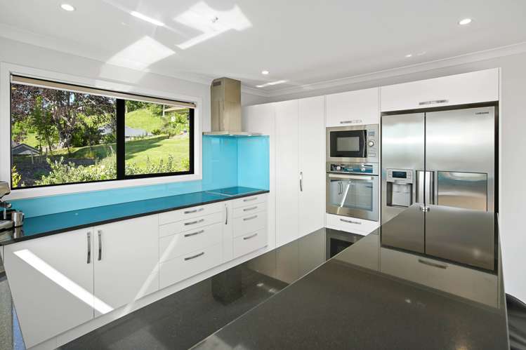 237 The Ridgeway Stoke_17