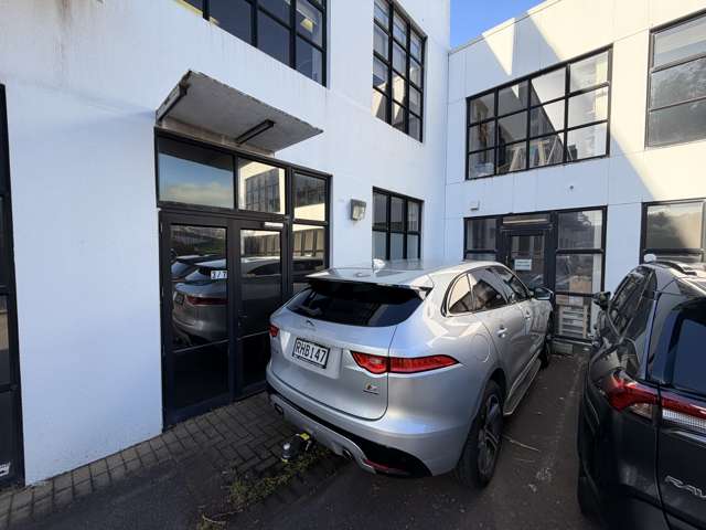 58sqm with 1 park