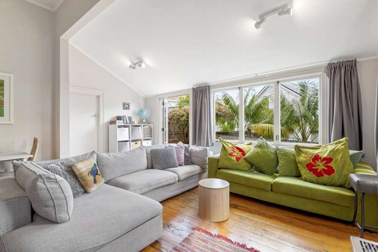 16 Russell Street Freemans Bay_2