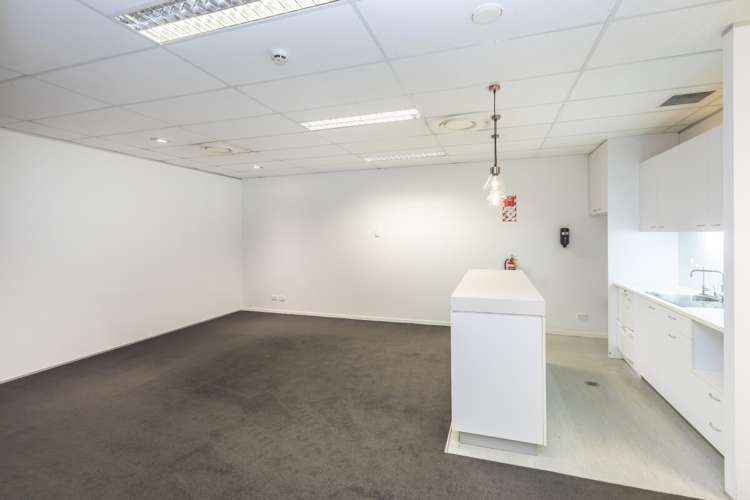 Unit 3, 2 Barry Hogan Place Riccarton_16