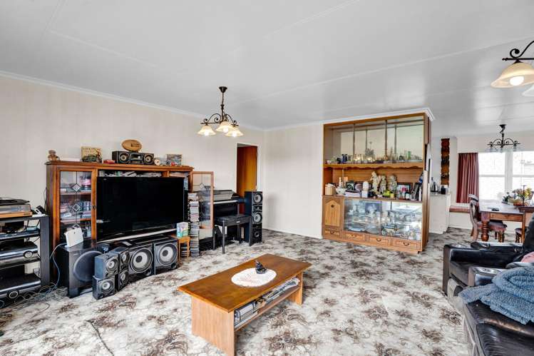 5815 South Road Rahotu_11