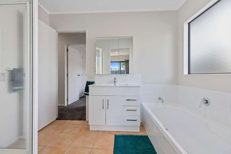 38 Katerini Grove Papamoa_12