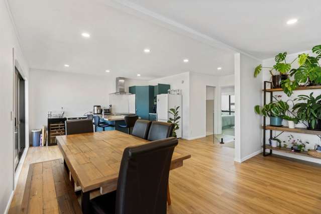 15/18 Airborne Road Rosedale_2