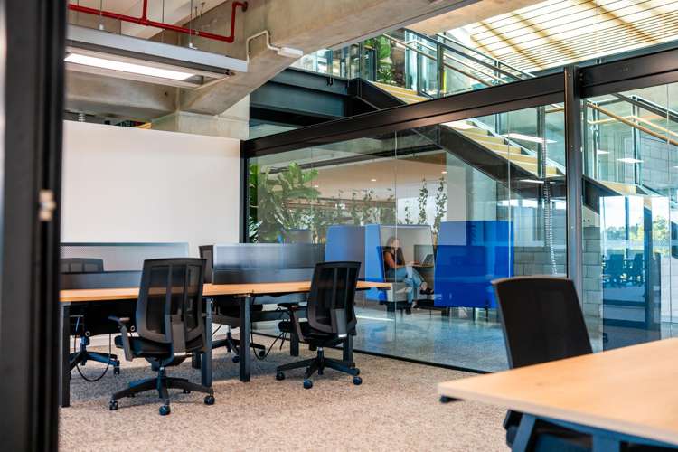 68-72 Taharoto Road, Takapuna_7