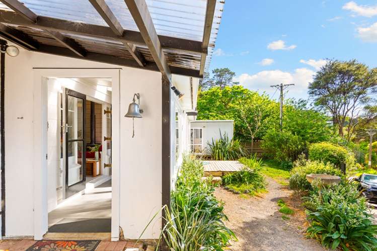 29 Kauri Point Road Laingholm_25