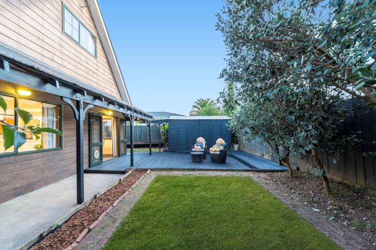 8a Longburn Road Henderson_15