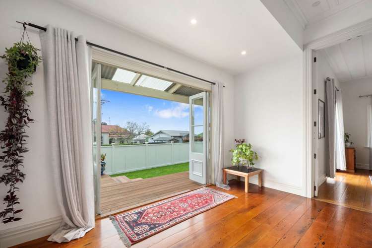 13 Mozeley Avenue Devonport_5