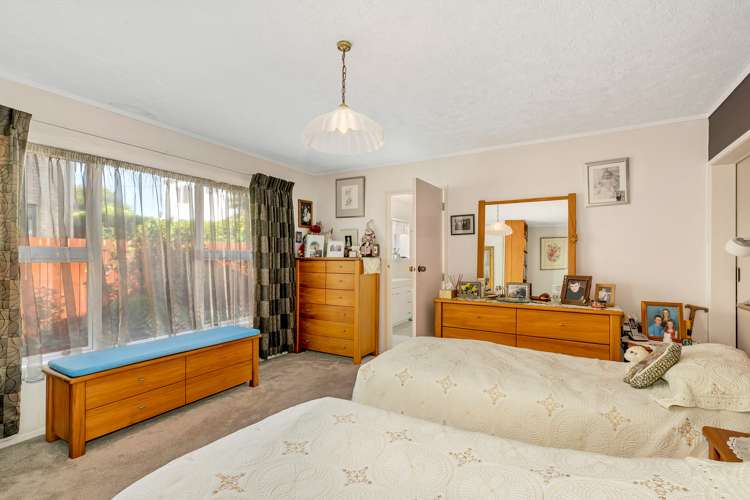 34 Smale Street Point Chevalier_11