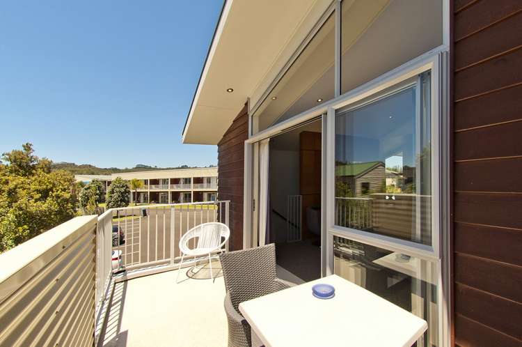 1/18 Eyre Street Whitianga_9