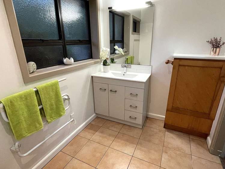 4 Deloraine Street Somerfield_9