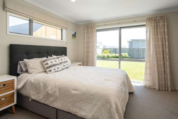 35 Corsair Crescent Burleigh_14