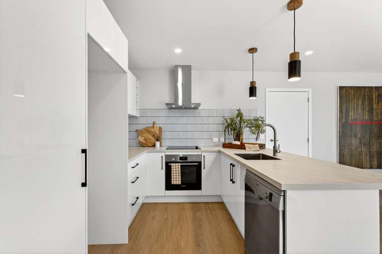 927A Nelson Street North (front townhouse) Mahora_5