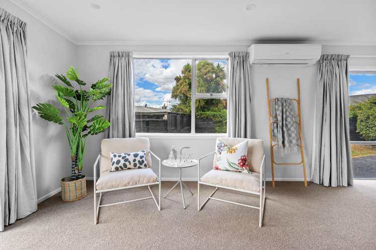 16 Rhonda Avenue Deanwell_12