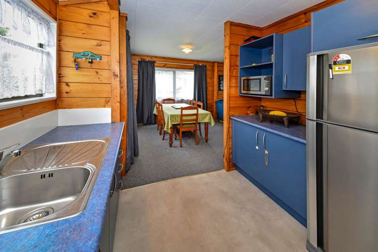 2/77 Russell Road Manurewa_6