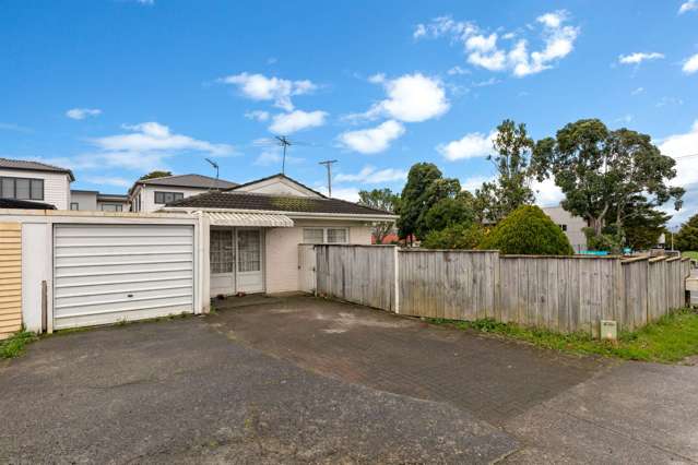 1/28 Alfriston Road Manurewa_2