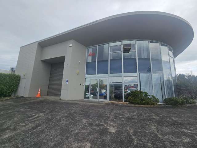 4 MONTHS RENT FREE UPON SIGNING!