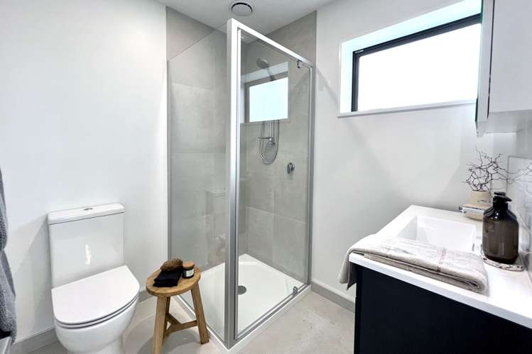 2/14 Moule Street Addington_10