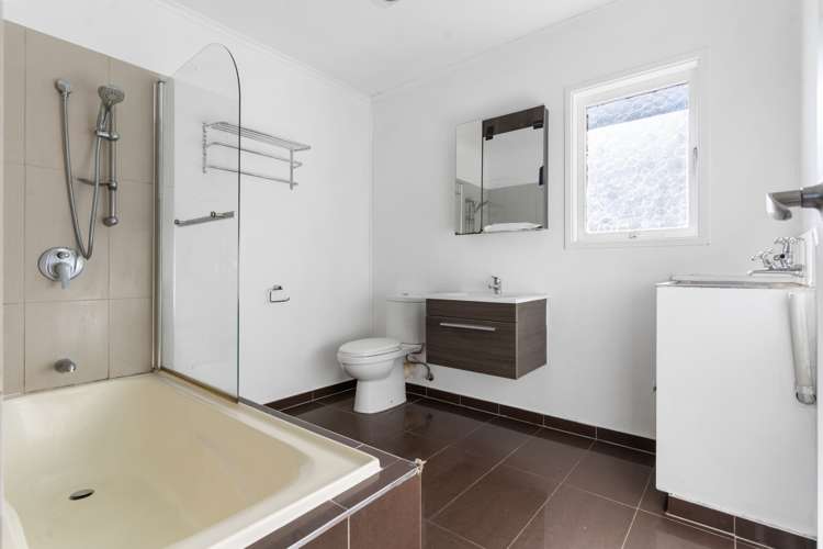 2/29 Willcott Street Mount Albert_6