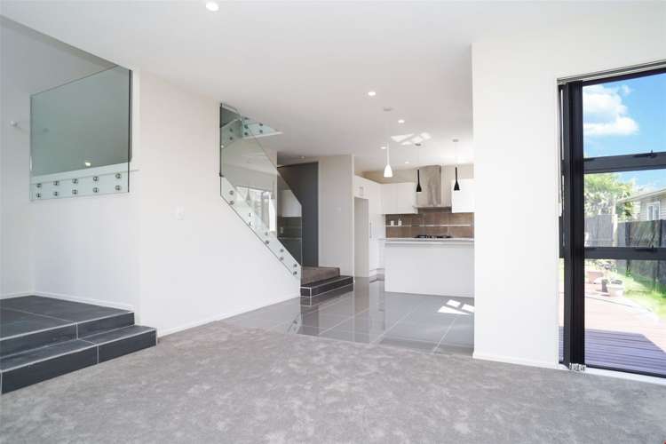 20a Hepburn Road Glendene_5