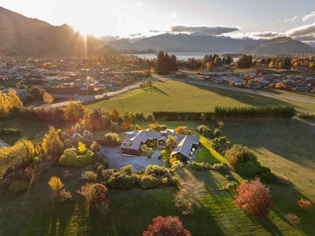 Mountain Range Lodge