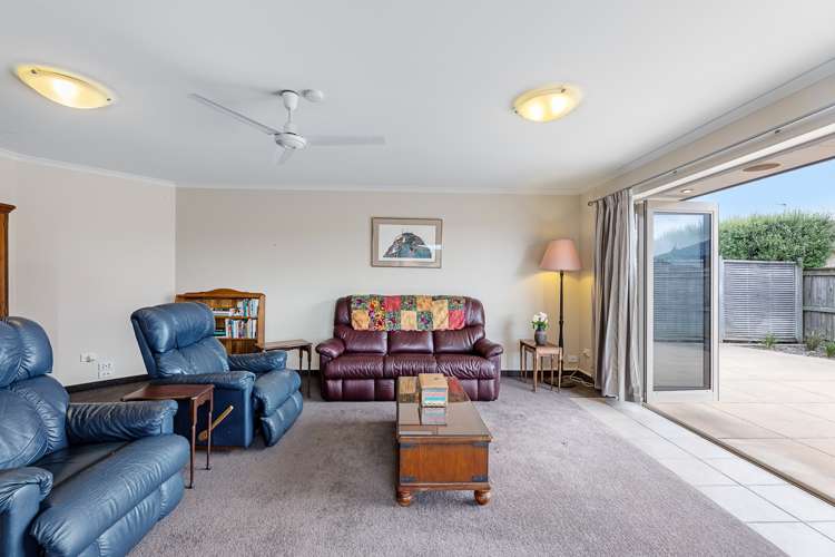 2 Hilton Place Blenheim Central_8