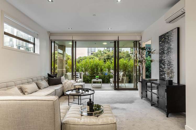 09/2g Bluegrey Avenue Stonefields_1