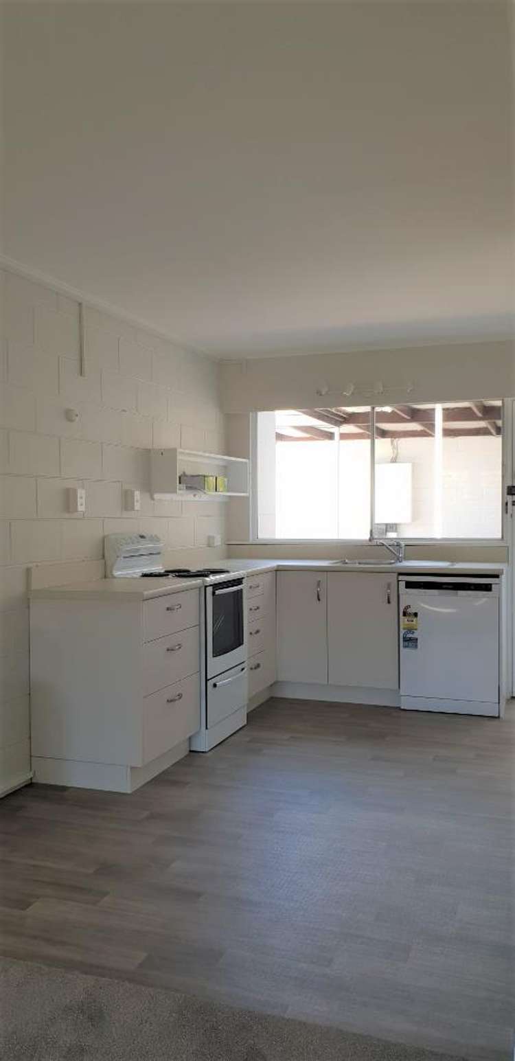 2/17A Carnot Street 1070_1
