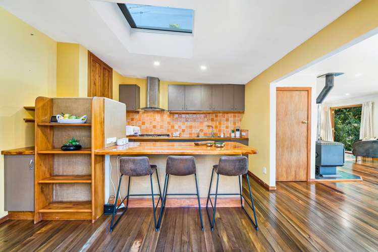 27 Hollywood Avenue Titirangi_4