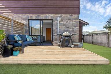 2/104 Blockhouse Bay Road_4