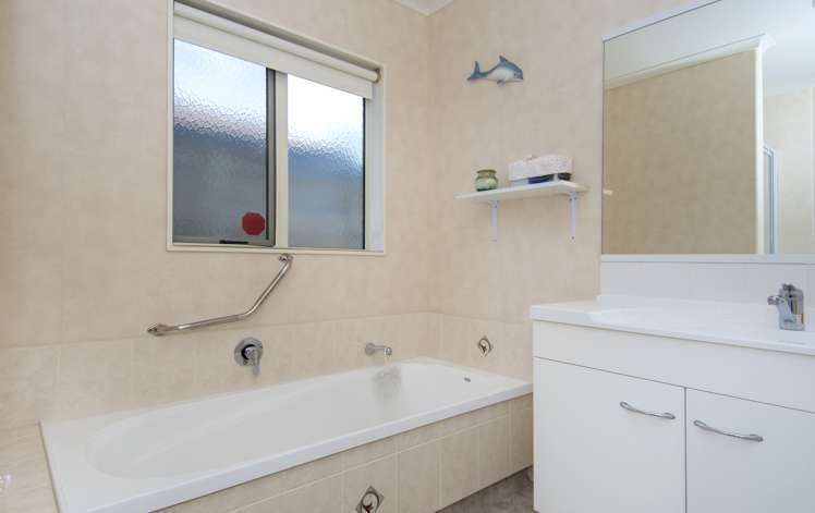 60 Beachwater Drive Papamoa_9