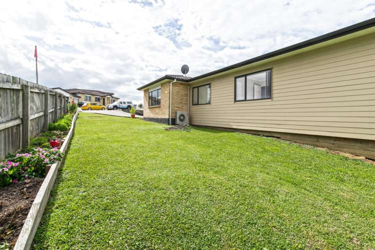 20 Gordon Stanley Drive Massey_11