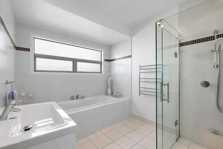 3 St Andrews Parkway Waiwhakaiho_15