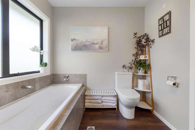 9 Pisa Road Luggate_10