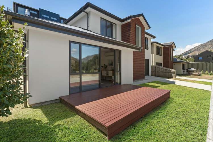 2/4 Redfern Terrace Arthurs Point_19