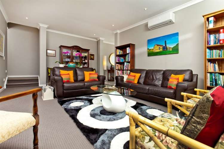 16 Barnsley Place Henderson_11