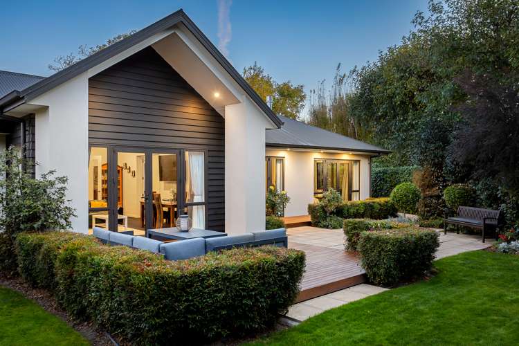 10 Glen Bridge Lane Harewood_21