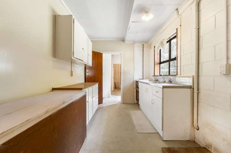 210A Meola Road Point Chevalier_15