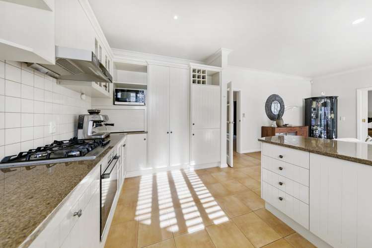 12 Fairfield Lane East Tamaki Heights_15