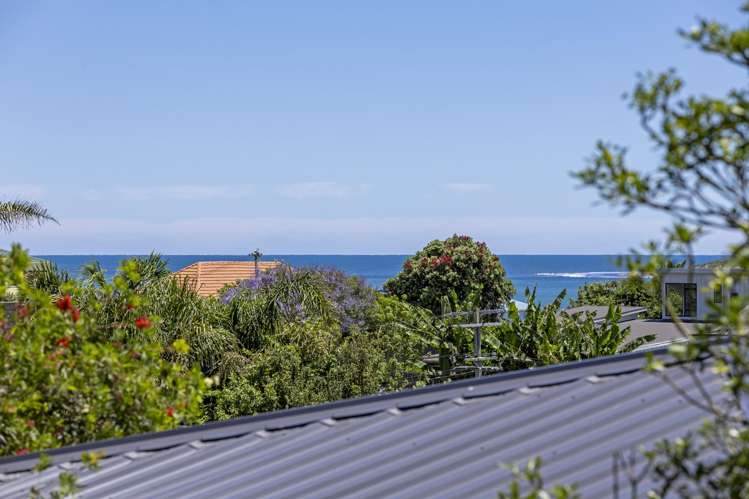 10a Marine Parade Raglan_19